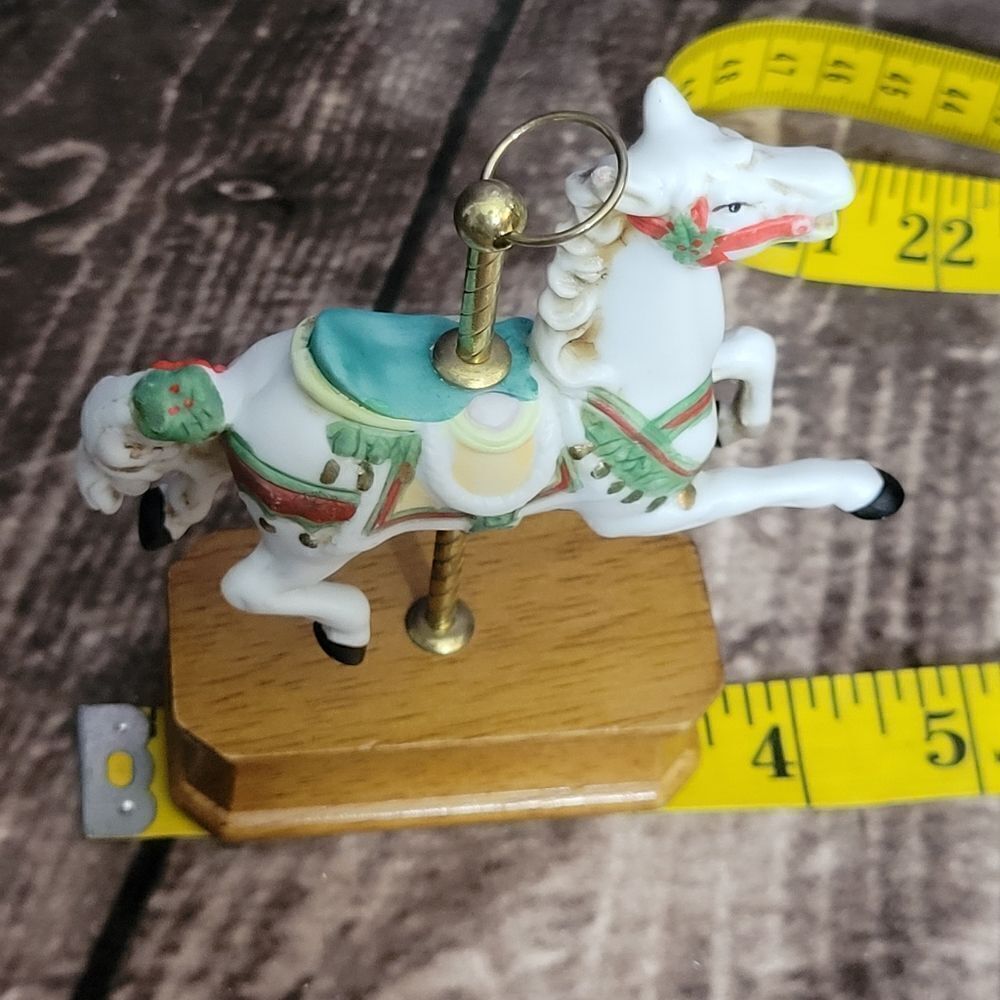 Carousel 🎠 Horse‎ - Picture 2 of 8
